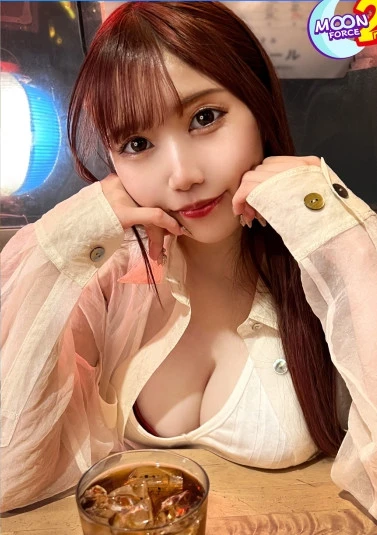 【ぶっかけられても圧倒的ビジュ♪ザーメンすら映えさせるヤリマンJD】お酒に飲まれ、なし崩しで同級生と酔った勢いでナマ性交！『いつも中出してるもん...♪』自ら膣内誘導にどっぷり中出し！《J●コス×上目遣い乳首舐め&手コキ》見つめられたら勃起不可避！！本気ピストンで対抗ガチアクメ→濃厚顔射Finish！【あまちゅあハメREC＃みさと＃大学生】