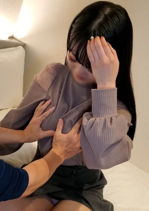 7/3まで限定【顔晒し・無修正】キター！！笑顔が可愛いティーンズでしかもプニ肌、巨乳です！たっぷり生中出し！！ 　