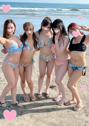 夏だ！海だ！ギャルと乱交だ！日焼け跡がエチチなギャル軍団と乱交10P大個撮会♥全員生挿入OKのゴリゴリビッチパーティ♀アホになるまで射精してアクメしてイキ倒れる種付けＳP☆【おまけ