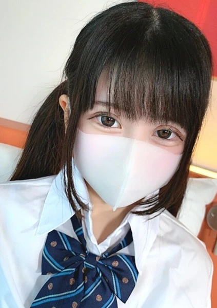 白ソックスと制服を纏ってさながら中◯生のみくちゃんと料理をしたり初恋の話をした後に制服生中だしセックス　【レビュー特典：高画質版＋未成熟ボディ観察シーン】