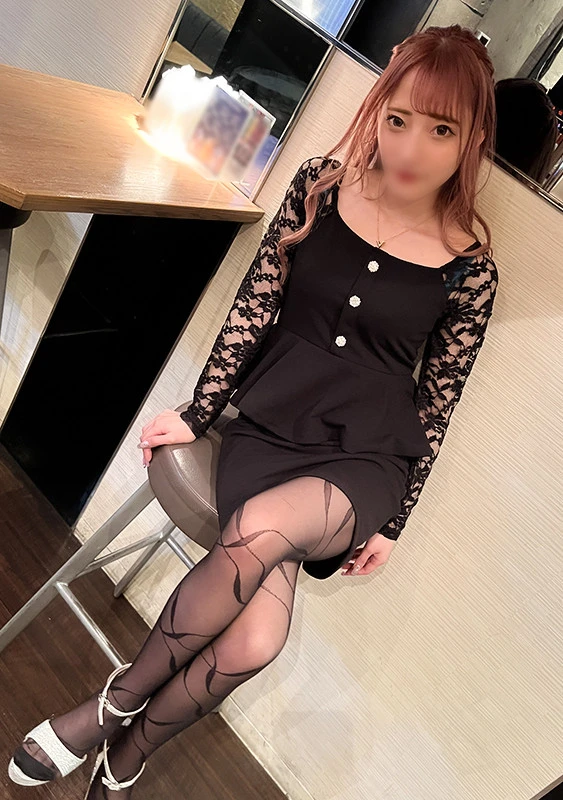 【流出】オーナー消し忘れ☆歌舞伎町・人気キャバ嬢る〇ちゃん（２1）☆仕事帰りにスケベおじさんとハメ撮り→中出しSEX