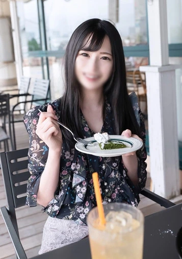 【無修正】容姿端麗な美人オフィスレディとオフ日に海岸淫欲デート・・・発散する場所を見失った彼女の性欲を受け止め本能のまま求め合い生中出し！！さらに喉奥射精！！