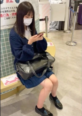 制服姿の清楚系ビッチに中出し！！趣味＝ＳＥＸって貞操観念ぶっ飛んだ裏垢Ｊ〇を自宅に連れ込みチ〇ポ奉仕させてみたｗｗ