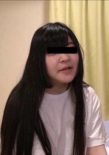 生中出し！20歳！ロングヘアのパッチリ目の専門学生を生ハメ中出し！