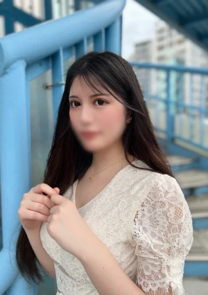 【完全顔出し】【ハメ潮ハリケーン】さりなちゃん第二弾！久しぶりの再会に真夏の公園でデート！巨根でイクたび潮吹き連続の彼女に最後は大量中出し