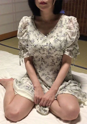 利息を払わない奥さんは旦那の実家に住んでるので行き姑が１階にいるのに犯して中出し制裁