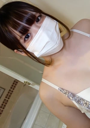 清楚系色白美肌Ｆカップ美女なのにフッサフッサ毛のギャップ！素人ならではの透明感♥　ムチムチのマシュマロボディー♥