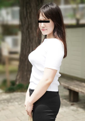 可愛いHカップの爆乳受付嬢に中出し