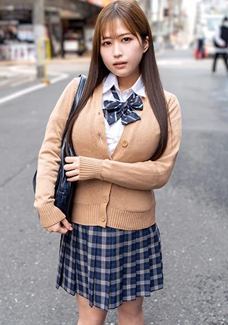 【素人】Hカップ制服女子_激ピスで無自覚誘惑デカ乳を揺らしながら豪快潮吹き