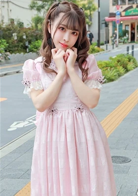 【地雷女子・量産型】キュートさMAX(20歳) コンカフェ店員・地雷系女子大生(20歳)鬼カワ！推しのメンズとプラベらぶらぶハメ撮り中出し 個人撮影【身バレ厳禁取り扱い注意】