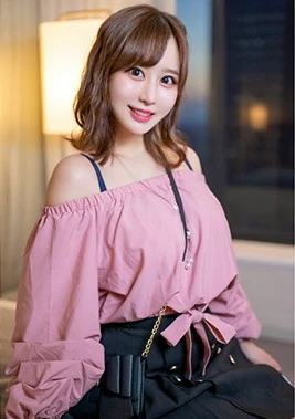 【黄金巨乳】神モテ女子大生 現役H乳巨乳グラドルと大学生彼氏のSEX撮りました！揺れる巨乳は自然遺産！初オジが初生挿入、初中出しで彼女を快楽寝取りしてしまう！