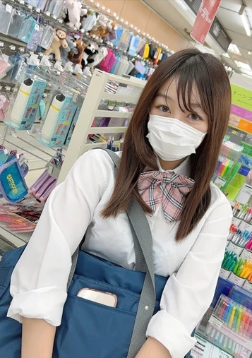 【無修正】合唱部のコンクールに向け直向きに練習に励む女子生徒を部活帰りに呼び出しゴム無し膣内射精！！