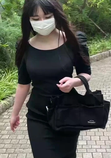 【無】黒髪ロングの美尻高級デリヘルに極上尻テクにチ○ポ挑発！【レビュー特典付き】