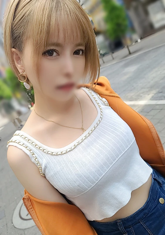 ちょろすぎるネイリスト・かなちゃん23歳 不倫ハメ撮り トイレでフェラ抜き→興奮しすぎて黙って中出し