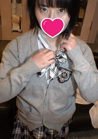 媚〇で感度アップ生ハメSEX!?幼い顔に似合いすぎる制服コスで美マンにたっぷり中出し❤【複数特典あり】