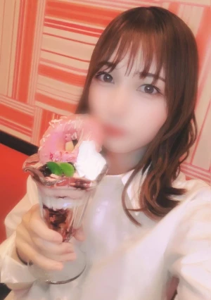 戸田恵○香似のJDカラオケバイトでは賄えない学費の悩みに付け込みハメ撮り。ガチ逝き中出し