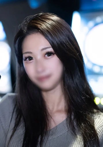 この美貌で実は奥手なウブカワEcup美女・・・弄り合いの果てに火照りまくった卑猥な肉体に連続膣内射精！！