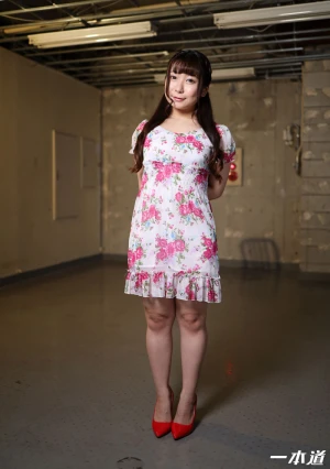 フェラしながら放尿する変態女