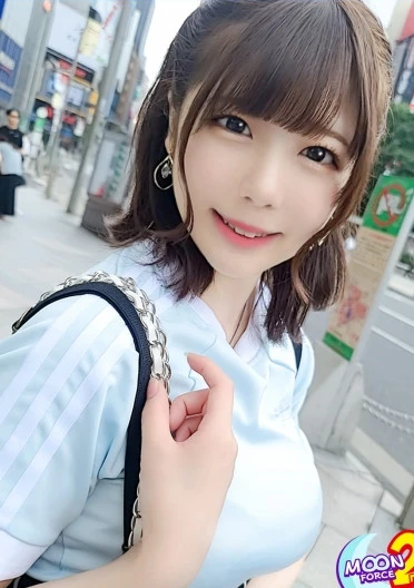 【童顔×卑猥ボディ♪ミニマム巨乳なむっつりコンカフェ嬢とイチャラブハメ撮り】シャイな性格を克服するためにハメ撮り頑張ります！超きゃわたんコンカフェ嬢のムッチリボディを出勤前に全力堪能♪最初はゴムハメだったけど快楽には抗えず、結局お仕事おサボり生ハメ&中出し2射精！！【あまちゅあハメREC＃さくら＃コンカフェ嬢】