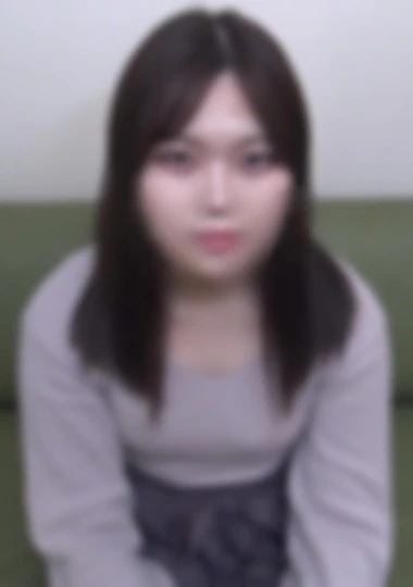 素朴女子の初撮りを中出しでいただいちゃいました。