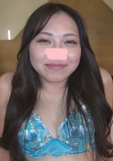 秘密の乱交パーティーに潜入⑤⑧オッサン歓喜のスーパー美女登場！クールな見た目とは裏腹に敏感体質でオッサンチ〇ポでイキまくりです♥