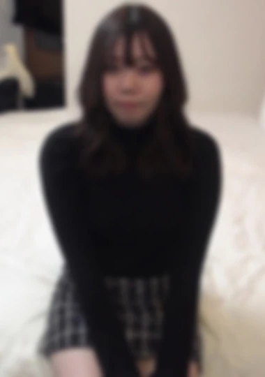 社会人デビューの美乳女の無毛マンコに大量中出し。