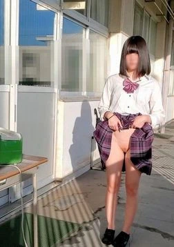 【バレたら逮⚪︎】(現)J⚪︎ゆめちゃん。学校に乗り込んでノーパンさせられフェラまでも。ホテルで痛がりながら処女喪失。。。