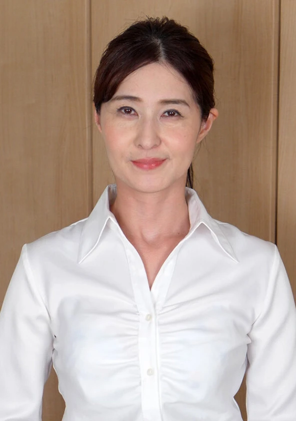 熟女 白昼の淫らな情事借金の援助の代償に、夫の前で寝取られる京都生まれの妻美熟女の生保レディーは、顧客の還暦オヤジに無理やり… 入山やよい 姫川礼子