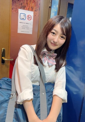 【無修正】合唱部のコンクールに向け直向きに練習に励む女子生徒を部活帰りに呼び出しゴム無し膣内射精！！（後編）