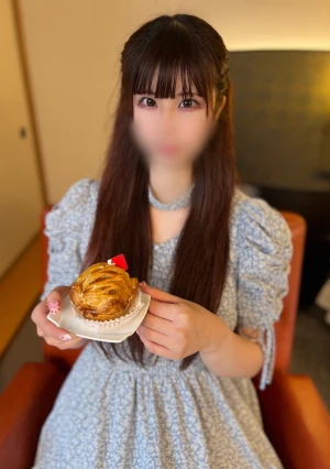 祝！W杯スペイン戦勝利！『MVP級剛毛』『顔出し二刀流』18歳Fcup都内J◯とカラオケで禁断のイチャイチャ！！我慢できずに柔らかいFcupをホテルで超堪能♡お決まりの中出しで大満足のりかちゃん！！