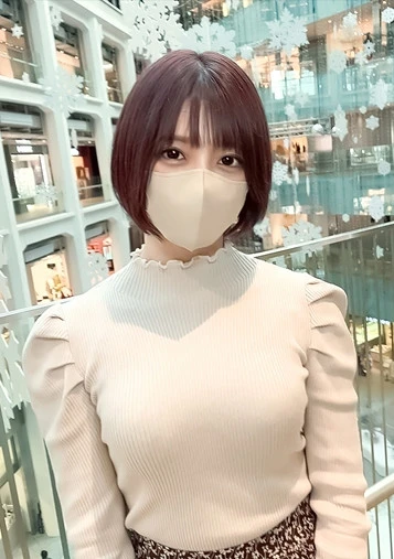 【無修正】僕が通っている青山の美人美容師をオフ日に誘い出し成功！！！業務中からは考えられないほど実はドMの淫乱女に2回生中出し！！