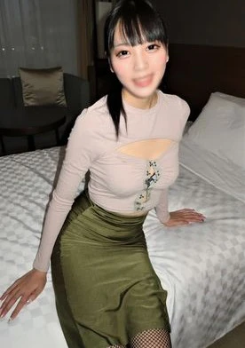 〈美人なのにグロ膣ドスケベ読モ[２連続中出し］途中でゴム外して内緒で生中しちゃいました！