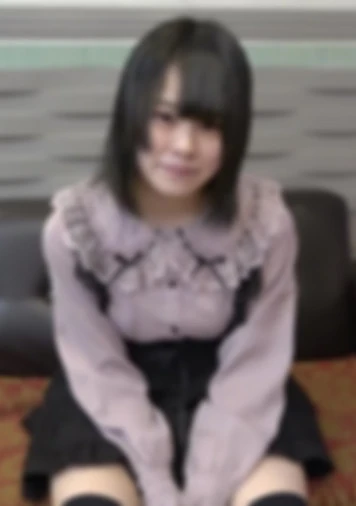 未処理マンコの18歳ニートちゃん。お金をあげると中出し出来ました。