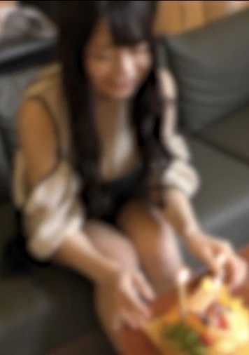 【年間ランキングトップ１】【えりかちゃん最新作！完全顔出し第３弾！裏切りません！】えりかちゃん２０歳の誕生日！クイズやかくれんぼに挑戦！ファンの方といっぱいエッチしちゃいました