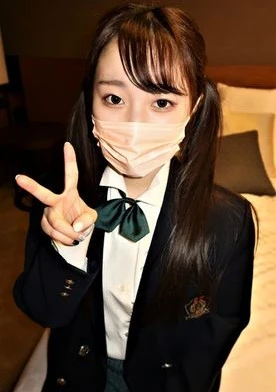 禁断の生中出し3連発！制服×全裸×エロコスやりまくったワンナイト！！