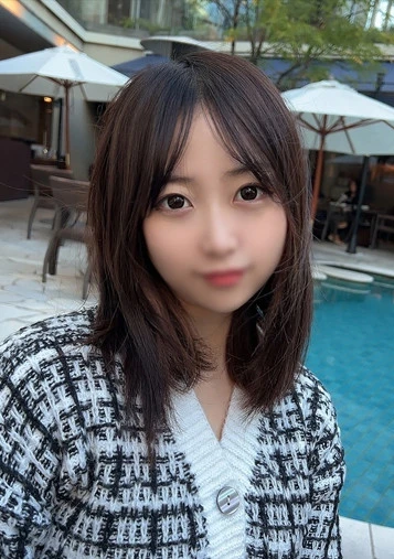 そんな格好してると犯されちゃうよ？ちょっぴり背伸びしたヘソ出しルックのゆるふわ可愛い幼顔の女子大生に連続膣内射精！！