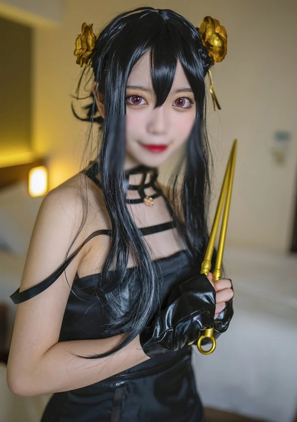 【FC2発撮り】顔出し！素人女子大生【限定】かすみちゃん20歳 アニメ好き女子大生とコスプレイベント終わりに会ってホテルでコスプレ着たまま中出しSEX！！