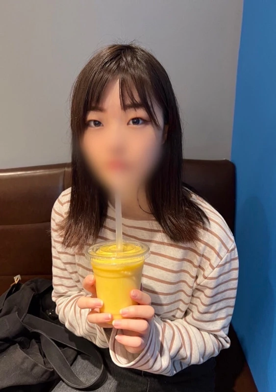 『上京したての田舎娘』『性春実録』ちょっぴりHになって戻ってきました。昨年田舎から引っ越してきた18歳まきちゃん！　前回で快感を覚えた体に、立派なちんちんで気持ちいいを連呼する姿が溜まりません！