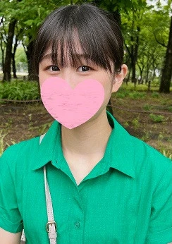 【無・素人個撮】激レアなうぶさ！大学の研修旅行費たった4万円の為に体を売る処女同然の純朴女子大生の未開発な体を犯す！もはや***映像！怯えながらも体は感じちゃって潮吹き痙攣絶頂！数々の初体験後中出し！