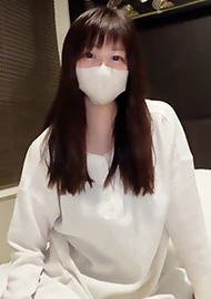 【無修正】スタイル抜群で巨乳の****教師!!溜まった性欲を解消できずに、不謹慎にアプリ利用！罪悪感丸出しの表情してるけどカラダは正直にモロ反応してます！エロいです！