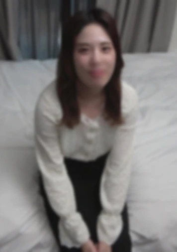 スタイル抜群の色白長身ネイリスト！初撮りも快楽に負け中出し容認です。