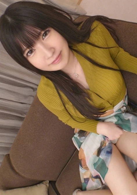 【むっつりスケベ？】ルックスや言動だけでなく仕事や趣味からも、地味で大人しそうに見えるお姉さん。しかし濡れやすいおま◯こにEカップ巨乳、気持ちよさそうに●り出す喘ぎ声と、蓋を開ければ変態要素てんこ盛りだったw 応募素人、初AV撮影 309