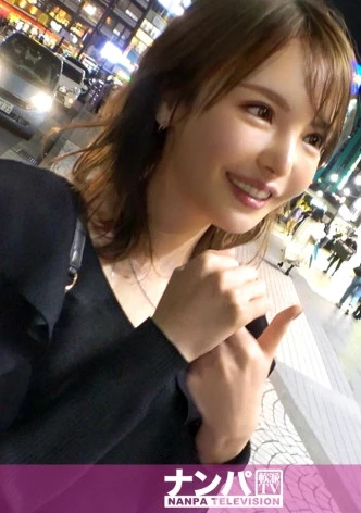 マジ軟派、初撮。 1888 池袋で出会ったアラサー美人！落ち着いた雰囲気から一転、SEXになると甘い声でアヘアヘ喘ぐ！年齢を感じさせないスレンダーボディ+大人なエロテク+攻められると弱いというギャップ！完璧！！