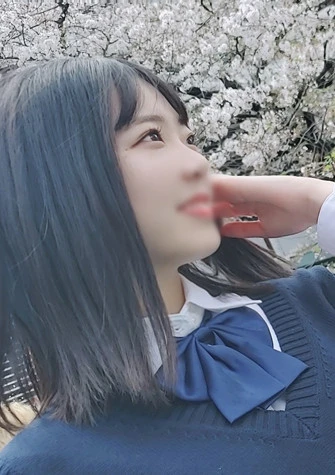 【完全顔出し・初撮影！！】18歳現◯女子◯生！無邪気な色白美◯女に2回中出し！！