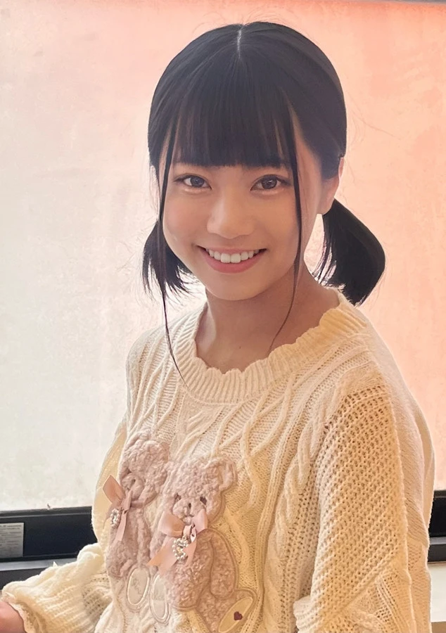 【ぱるる似のりんちゃん】こんな可愛い子に大量の精子を口内射精からごっくんさせちゃいました