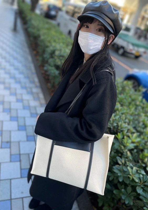 【無修正】スレンダー人気コンカフェ嬢がセクシーコスチュームを着てくれました。普段とは違った雰囲気でのプライベートハメ撮りSEX。