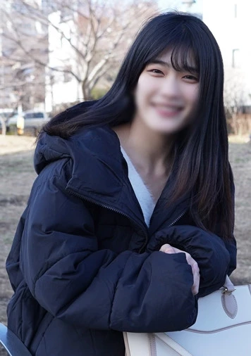 【無修正】初撮影！行ってればK③2005年生！ちっぱいスレンダー美〇女にオイルマッサージからの人生初中出し