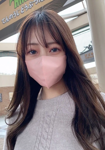 【無修正】若干20歳で既にこの官能的な曲線美・・・卑猥な表情でな肉棒にしゃぶりつく色白美巨乳のFcup現◯女子大生に連続膣内射精！！