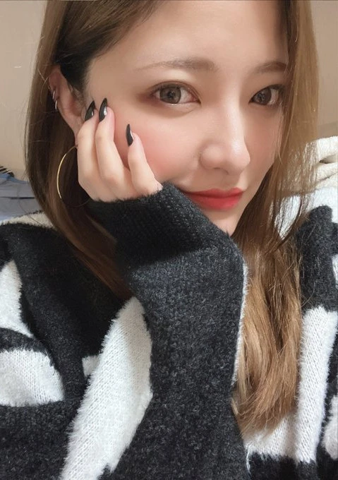 【無修正 初撮り】プラチナム大石絵理 似のギャルが、ごっくん、中出し、授乳プレイをしてくれる。