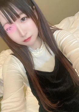 さ残る黒髪清楚な美●女の恥じらう姿に思わず興奮して中出してしまいました。